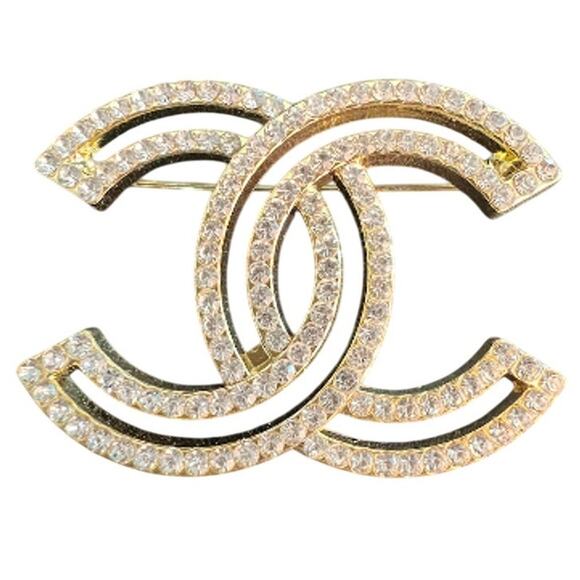 Chanel Gold Interlocking Crystal Cut Out Brooch Fall/Winter Act I 2021 (CHXX025) - Picture 1 of 5